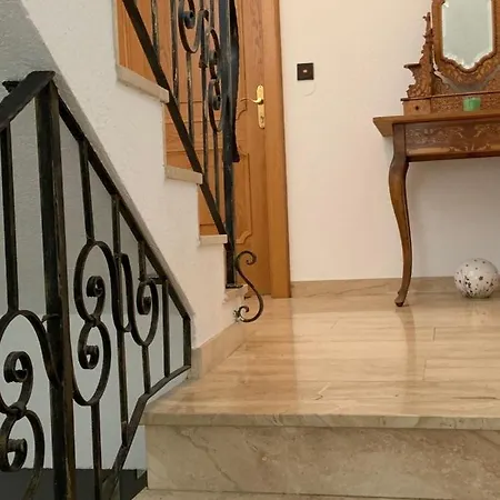 Haus Huttenbrenner Mautern In Steiermark