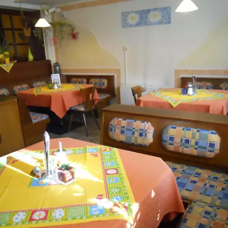 Haus Huttenbrenner *